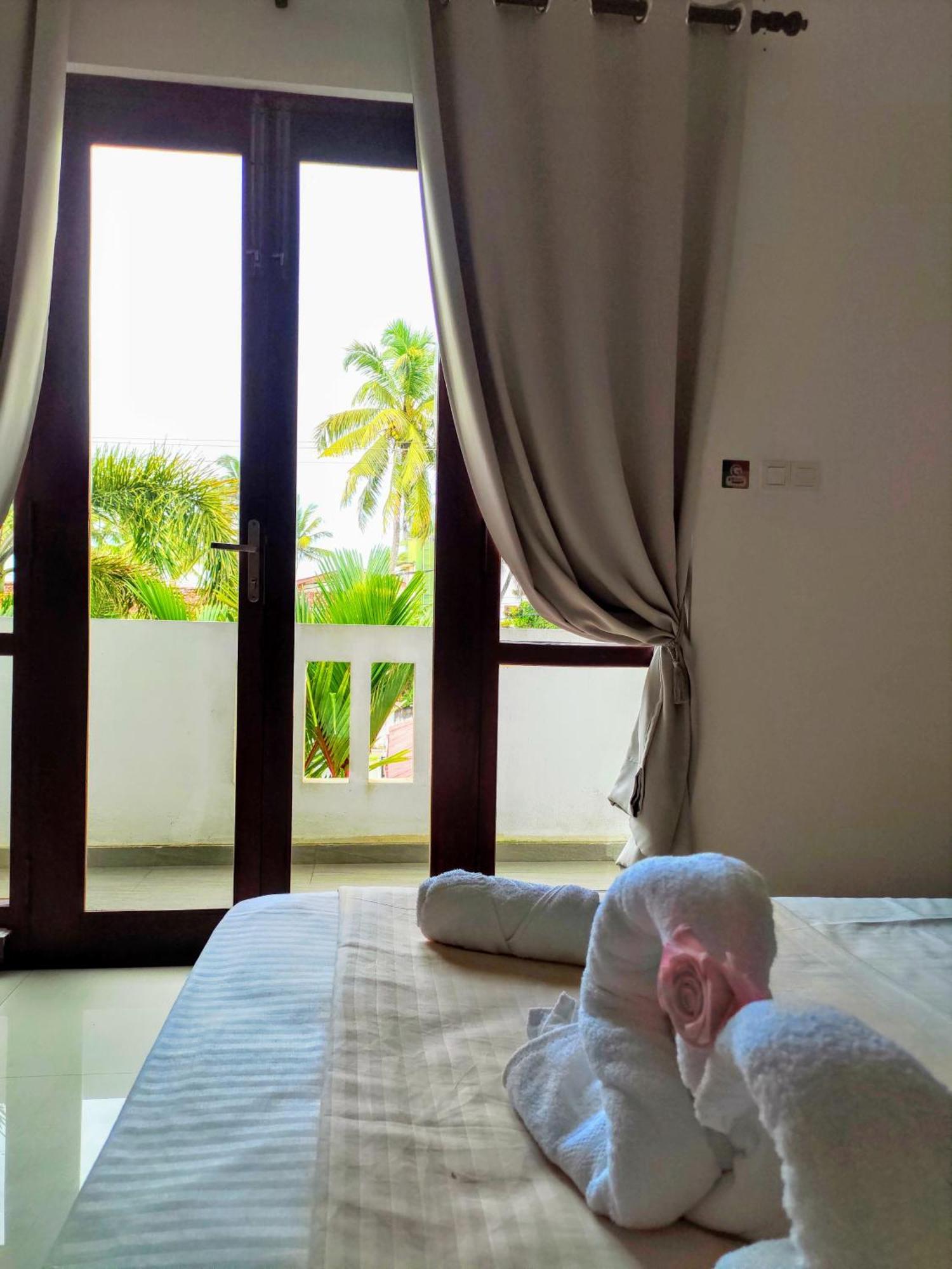 Aurora Hotel Хиккадува Экстерьер фото