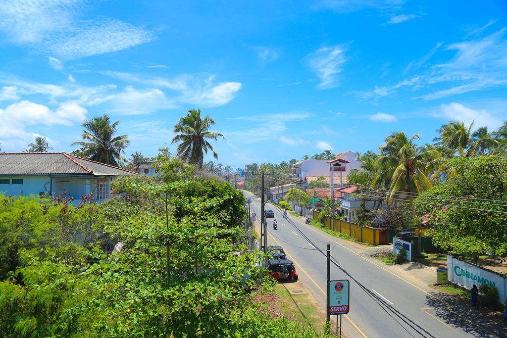 Aurora Hotel Хиккадува Экстерьер фото