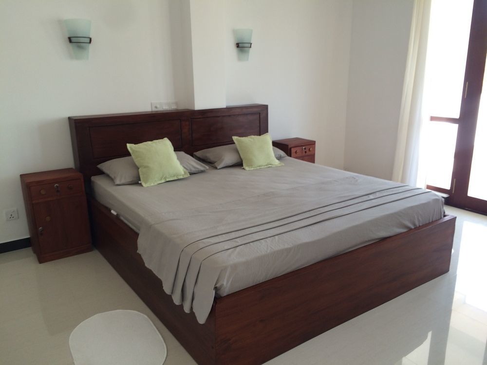 Aurora Hotel Хиккадува Экстерьер фото