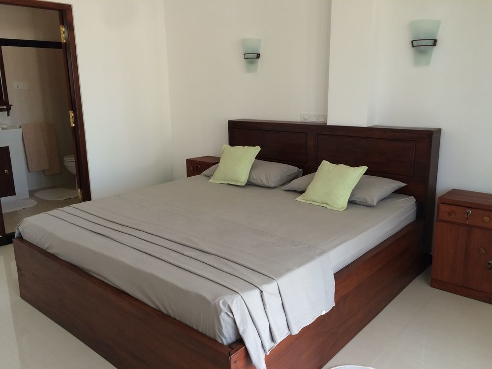 Aurora Hotel Хиккадува Экстерьер фото